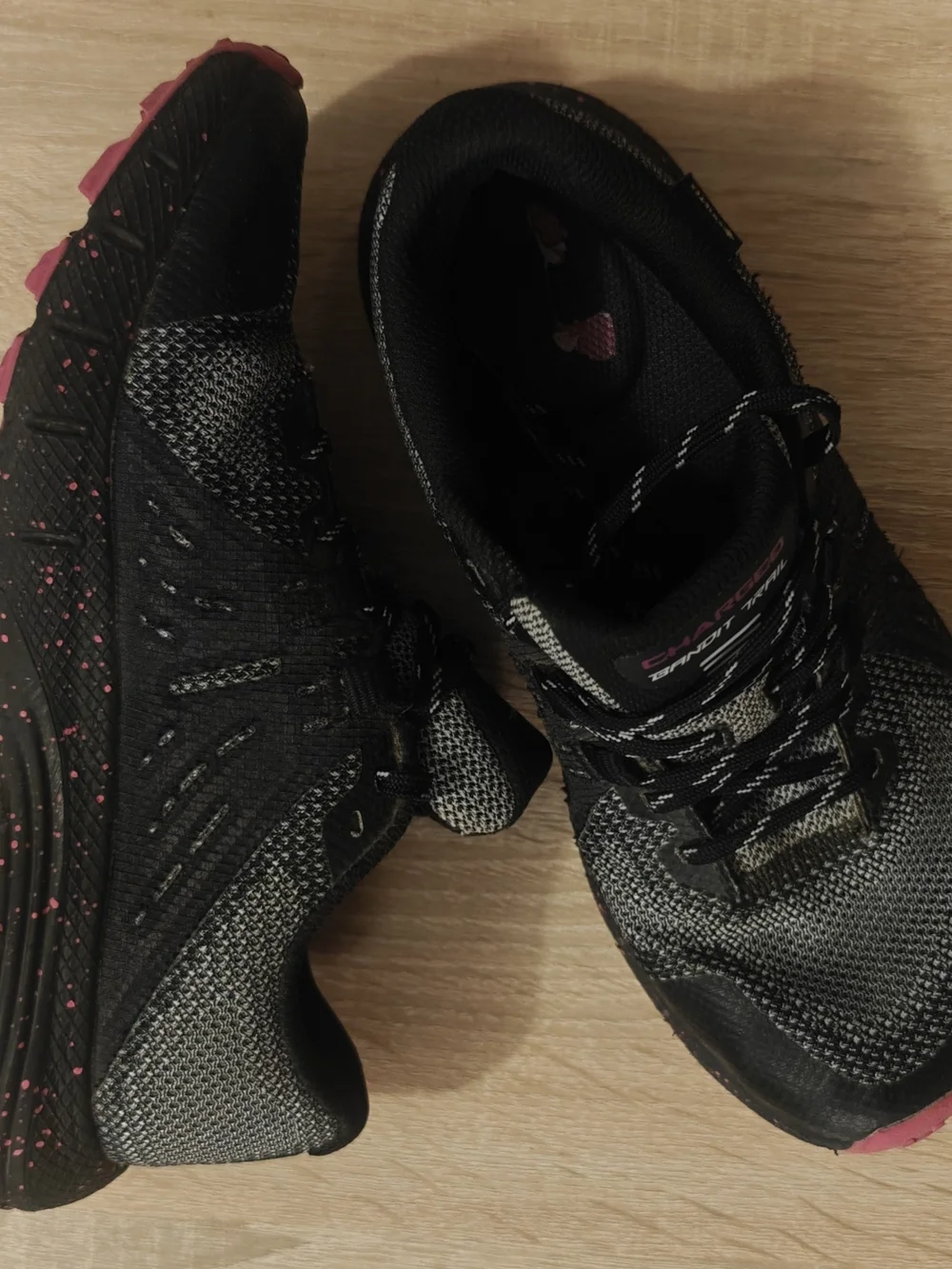 Under Armour Charged Bandit Trail GTX Gore-Tex Black Women’s Size 7 EU 38 Trail